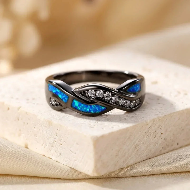 Bague en argent torsadée avec incrustation — Groumia