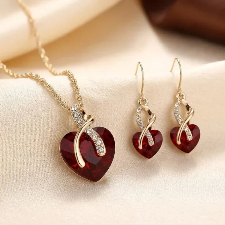 Ensemble de bijoux en cœur torsadé en or et rubis — Groumia