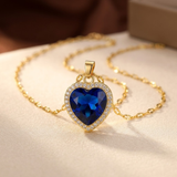 Collier en cœur de saphir doré — Groumia