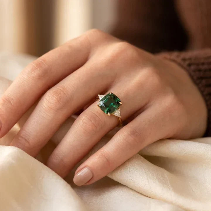Bague Solitaire en Or avec Coussin — Groumia