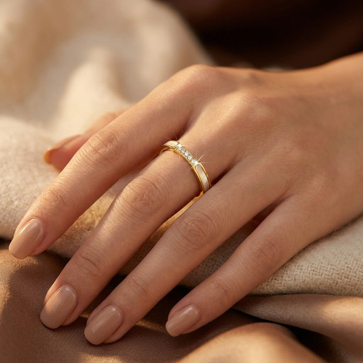 Bague en Or Incrustée — Groumia