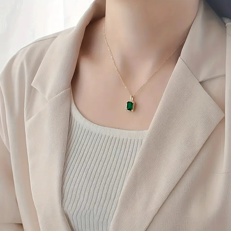 Collier Rectangulaire Halo en Or et Émeraude — Groumia