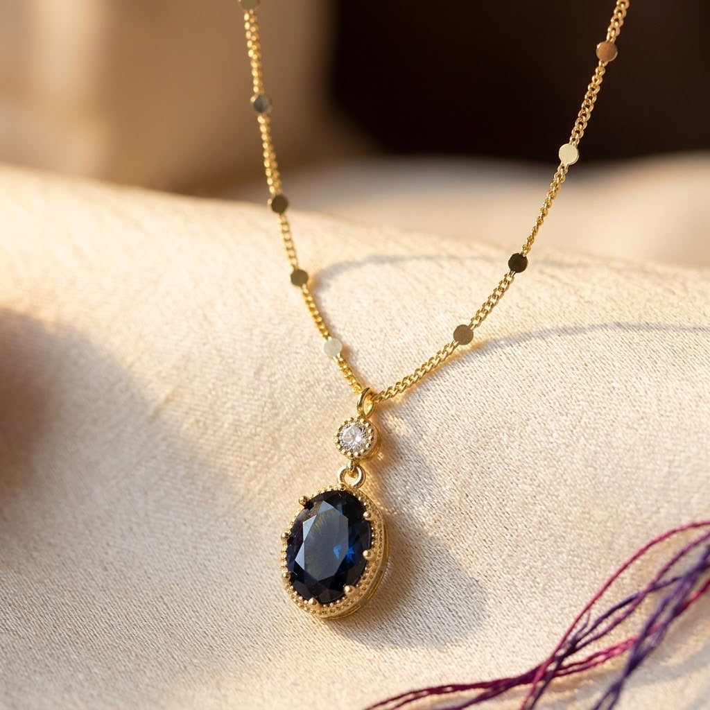 Collier Pendante Ovale en Or et Saphir — Groumia