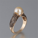 Bague Rétro Dorée avec Perle — Groumia