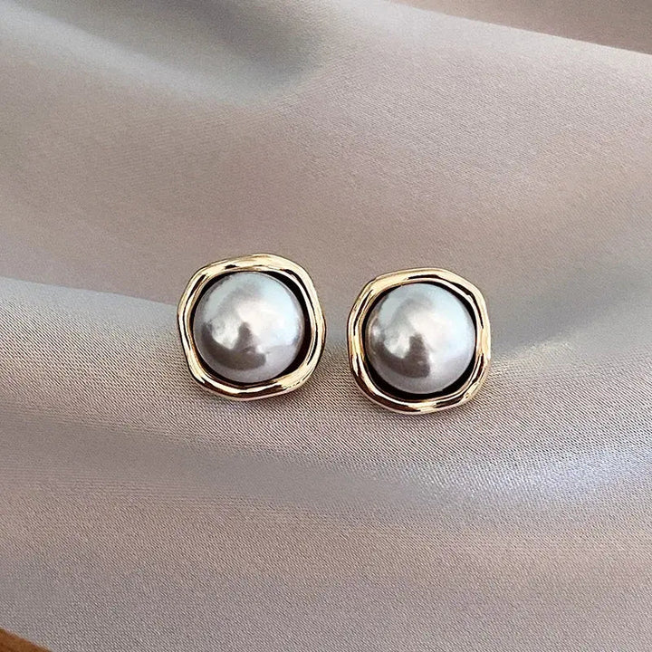 Boucles d'oreilles élégantes en perle noire — Groumia