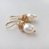 Boucles d'oreilles vintage en perles avec des fils dorés — Groumia