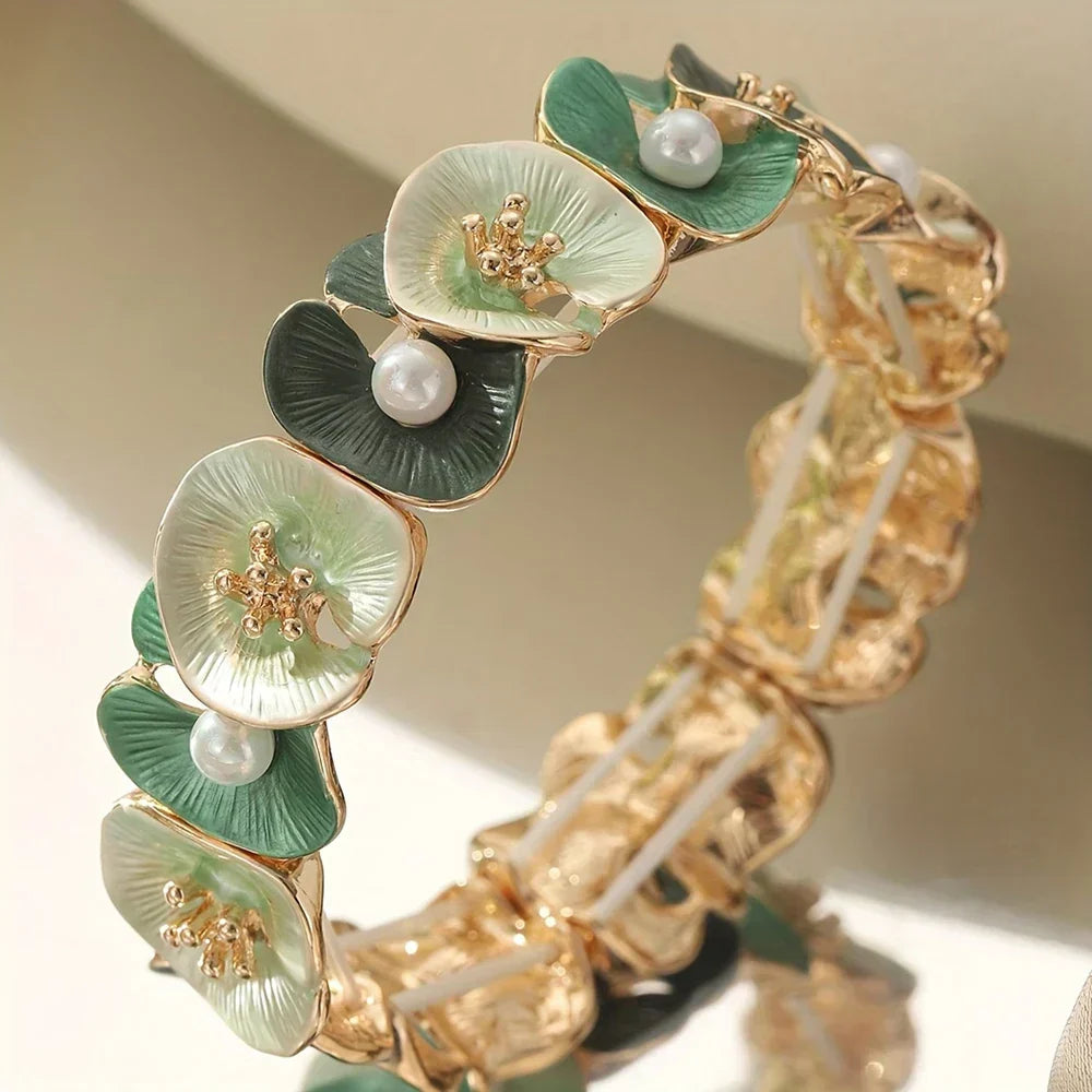 Bracelet Vintage avec Fleurs Vertes et Marguerites — Groumia