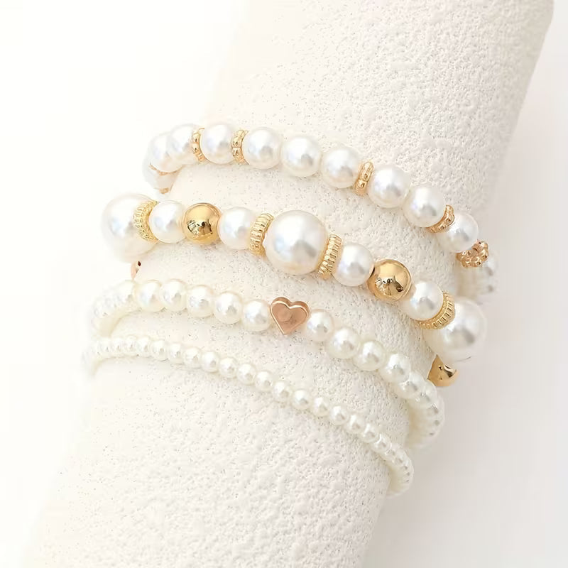 Bracelets en perles blanches — Groumia