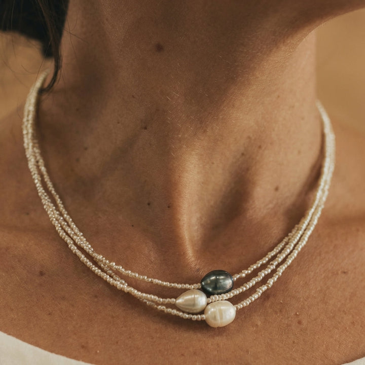 Collier en perles naturelles — Groumia