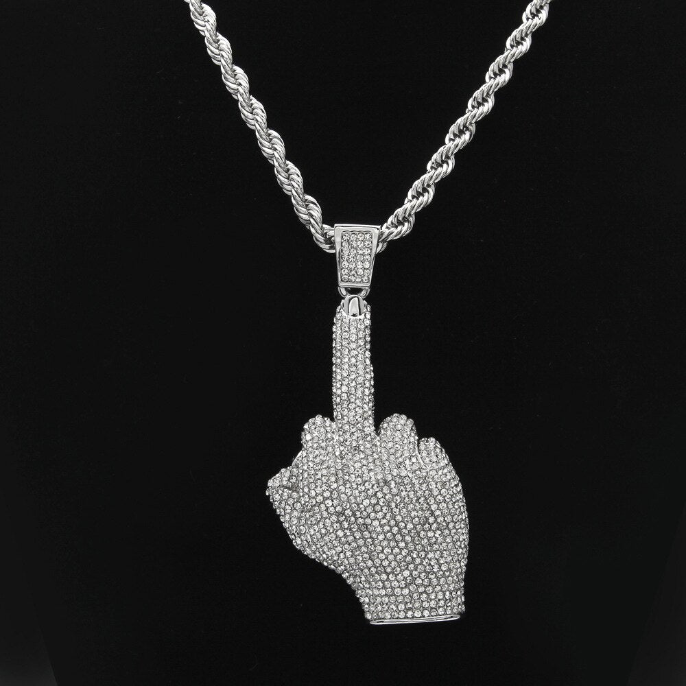 Collier doigt d'honneur — Groumia