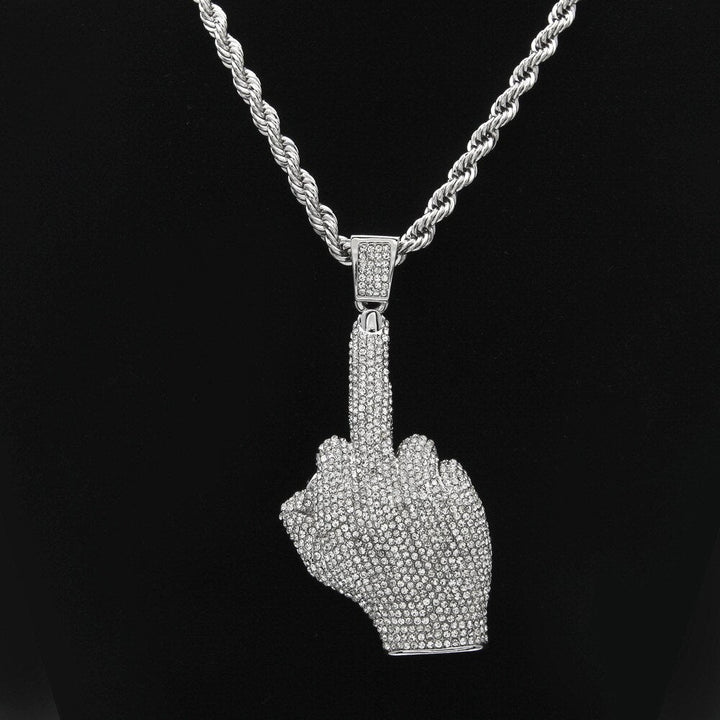 Collier doigt d'honneur — Groumia