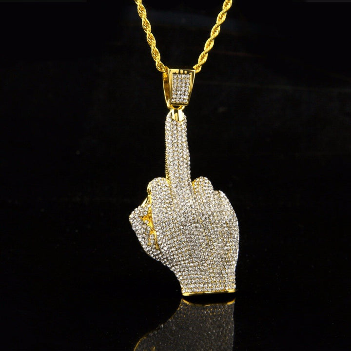 Collier doigt d'honneur — Groumia