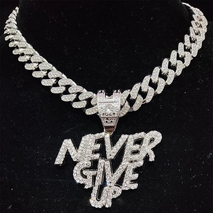 Collier Larry — Groumia