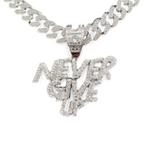 Collier Larry — Groumia
