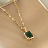 Collier Rectangulaire Halo en Or et Émeraude — Groumia