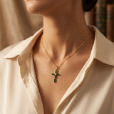 Collier Croix Marquise en Or et Émeraude — Groumia