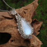 Collier Pendentif en Pierre de Lune Antique | Or — Groumia
