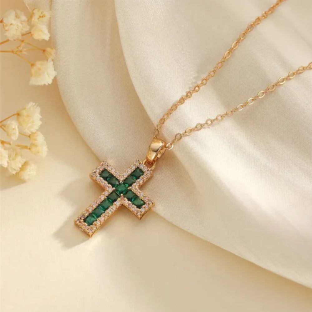 Pendentif croix émeraude Solene en or — Groumia