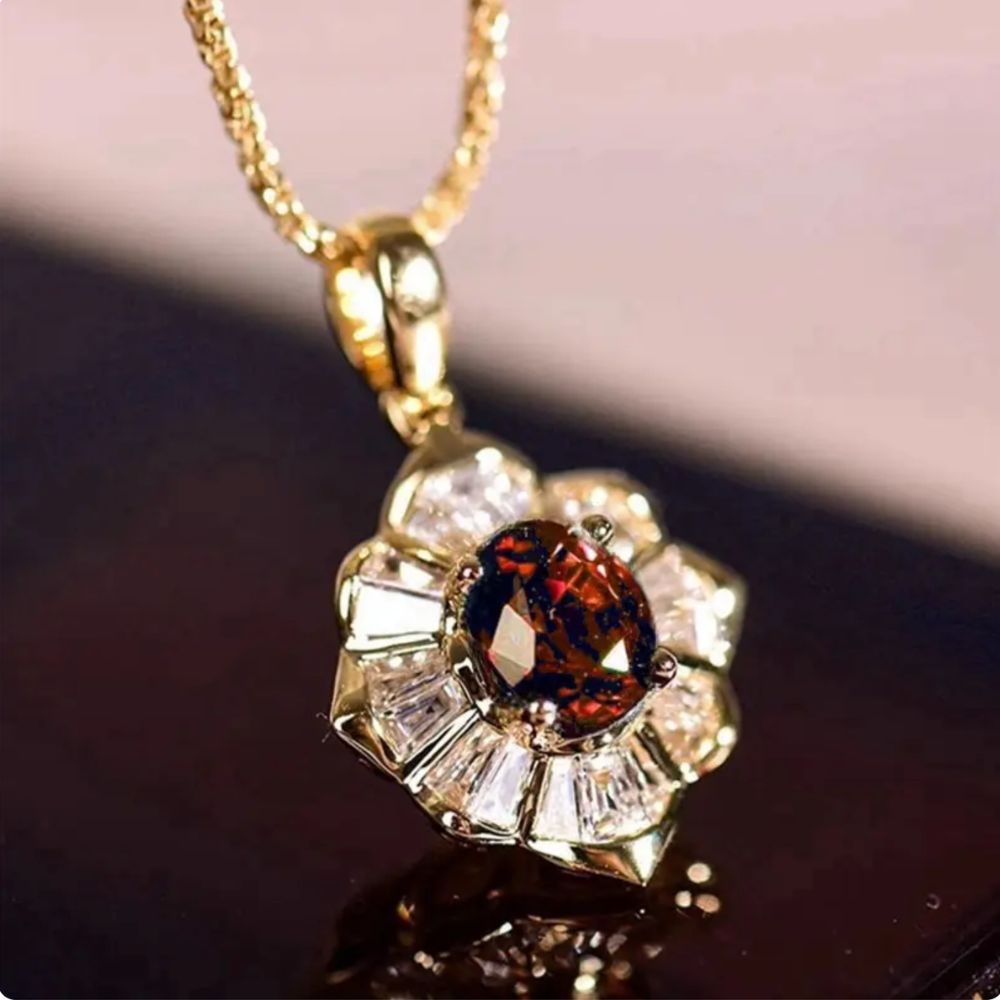 Collier Kavella Solcrimson — Groumia